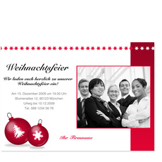 Rote Weihnachtskugeln mit Sternenbordüre